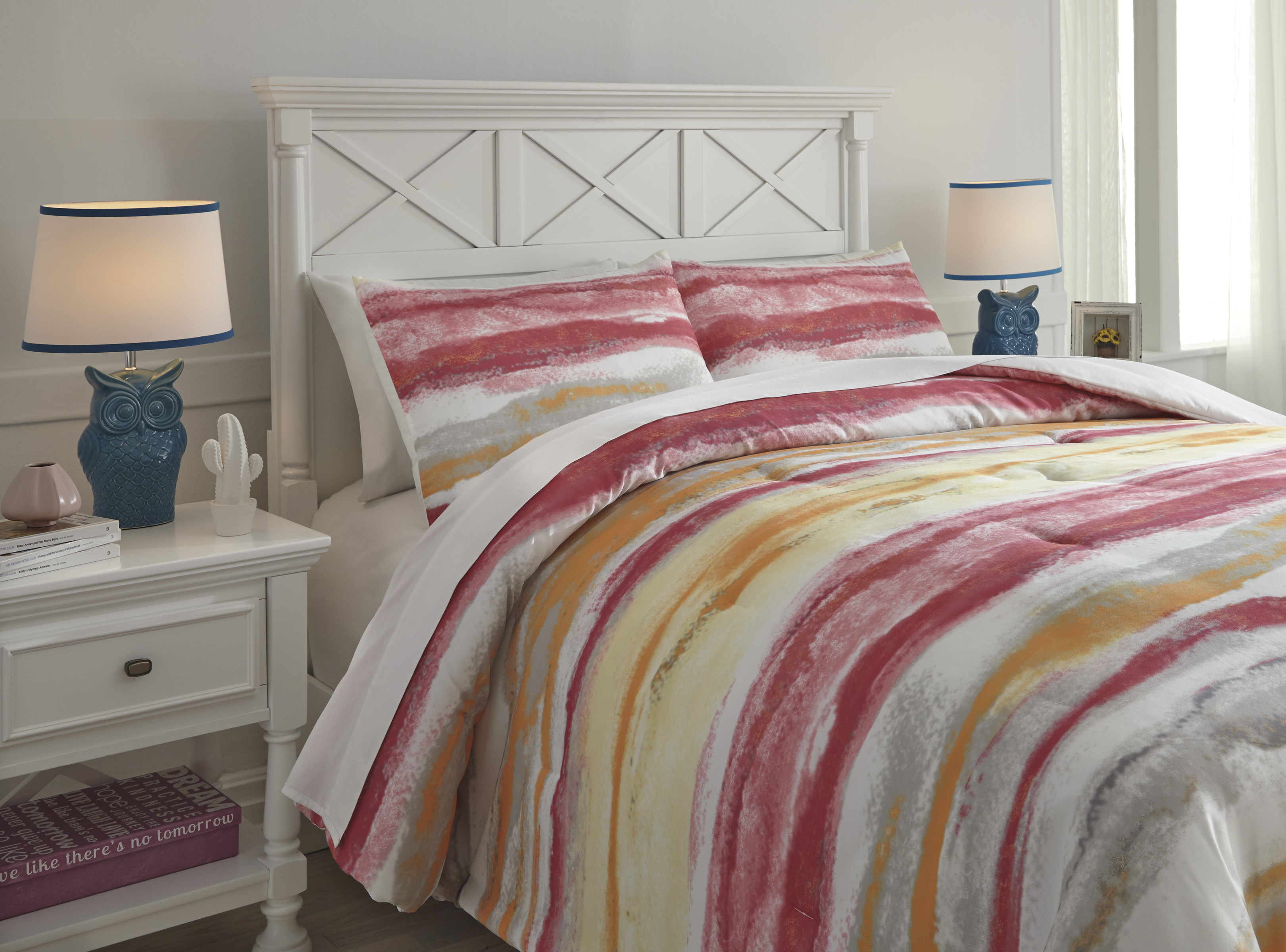 orange and pink comforter