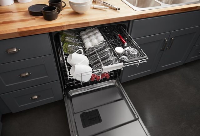KitchenAid® 24" PrintShield™ Black Stainless Steel Built In Dishwasher 8