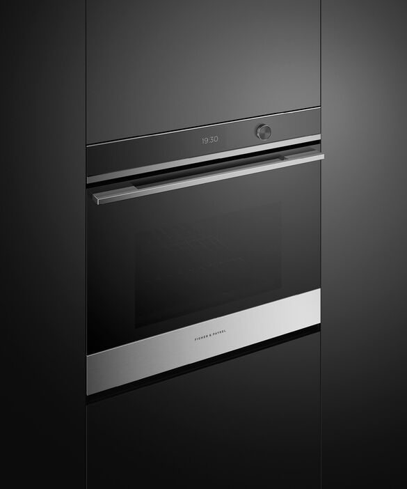 Fisher & Paykel Series 9 30" Stainless Steel Electric Built In Single Oven 4