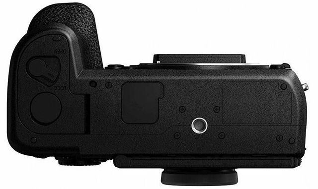 Panasonic® LUMIX S1 24.2MP Digital Mirrorless Camera Kit 10
