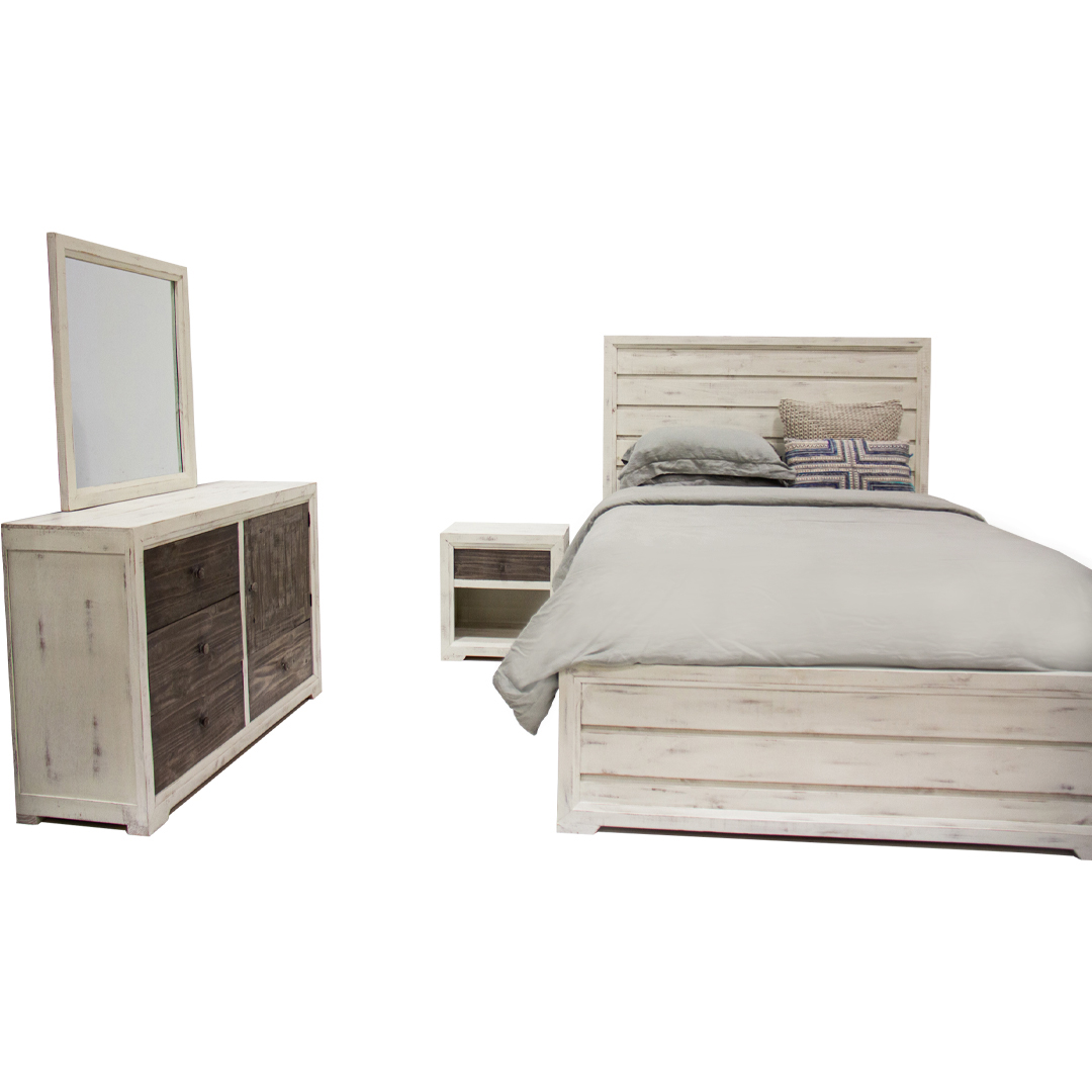 Vintage Furniture Windjammer Queen Panel Bed, Dresser, Mirror & Nightstand