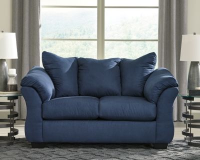Signature Design by Ashley® Darcy Blue Loveseat 1