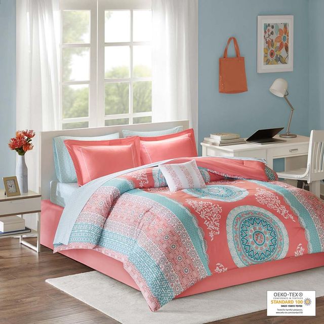 Intelligent Design Loretta Coral Twin Comforter and Sheet Set