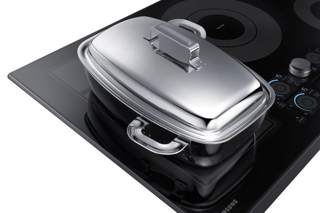 Samsung 30" Fingerprint Resistant Black Stainless Steel Induction Cooktop 4