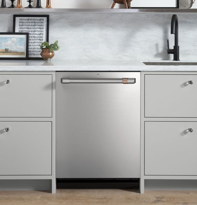Café™ 24" Stainless Steel Built In Dishwasher 4