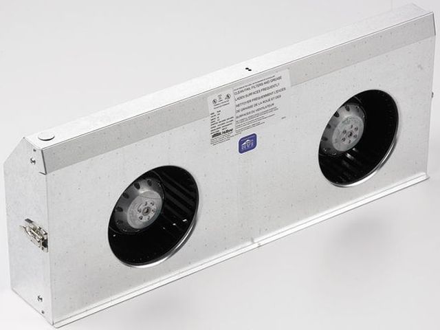 Ventilateur de hotte de cuisine de 850 pi³/min Broan® - Aspect acier inoxydable