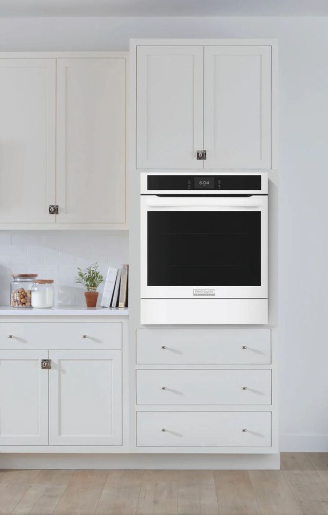 Frigidaire Gallery® 24'' White Single Electric Wall Oven 9