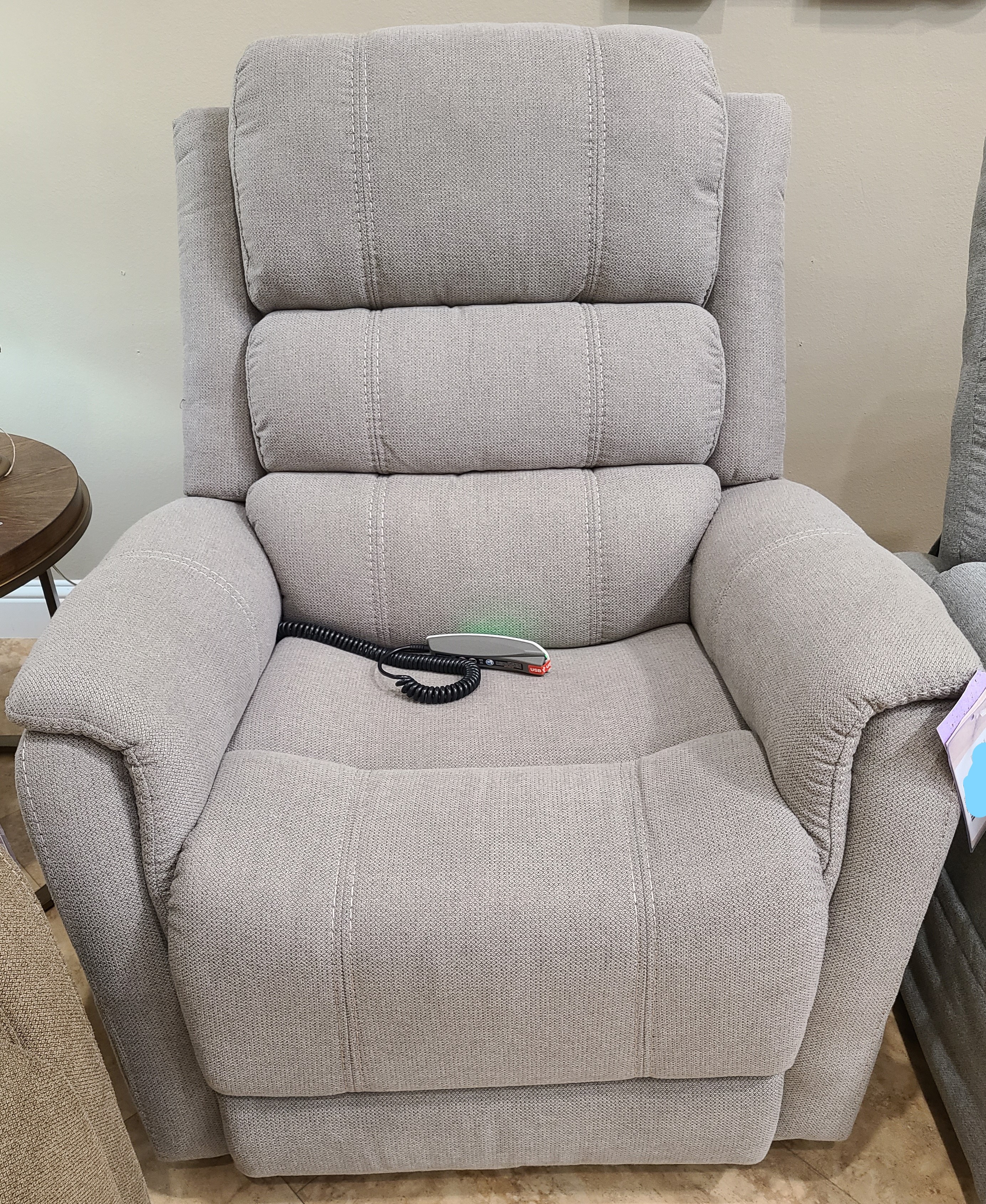 Mega motion lift chair with heat and discount massage