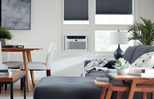 Frigidaire® 12,000 BTU's White Window Mount Air Conditioner 4