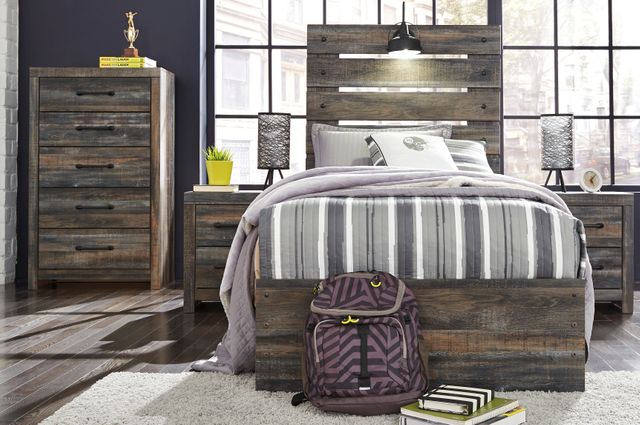 Signature Design by Ashley® Drystan Brown Queen Panel Bed 14