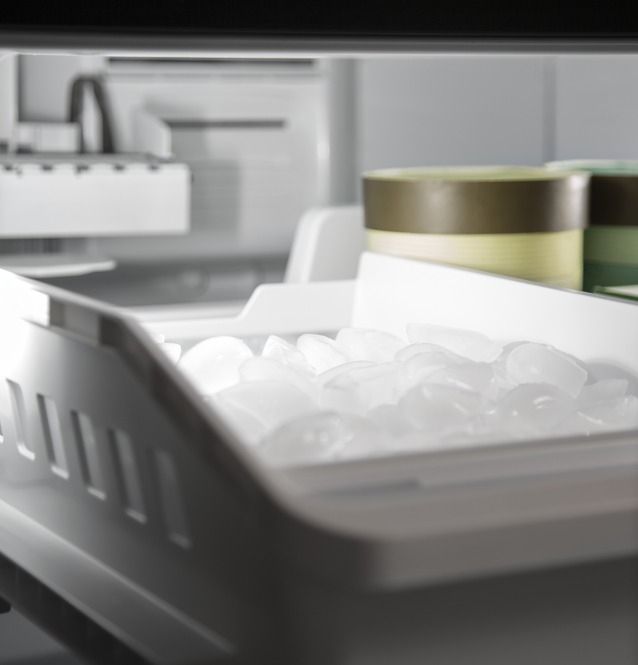 Réfrigérateur à congélateur inférieur de 30 po GE® de 21,0 pi³ - Acier inoxydable résistant aux traces de doigt 7