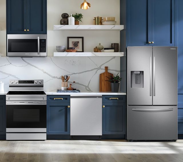 SAMSUNG 4 Piece Kitchen Package with a 27 cu. ft. French Door Refrigerator w/ Dispenser PLUS a FREE 10pc Luxury Cookware Set! ($800 Value)