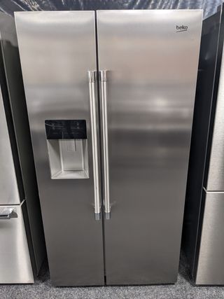 Beko 19.3 Cu. Ft Fingerprint Free Stainless Steel Freestanding Side by Side Refrigerator