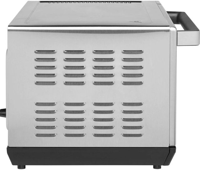 GE® .88 Cu. Ft. Stainless Steel Quartz Convection Toaster Oven-3
