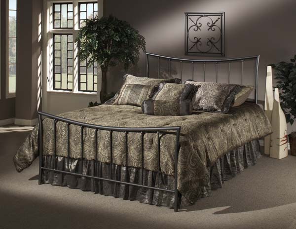Hillsdale Furniture Edgewood Queen Bed