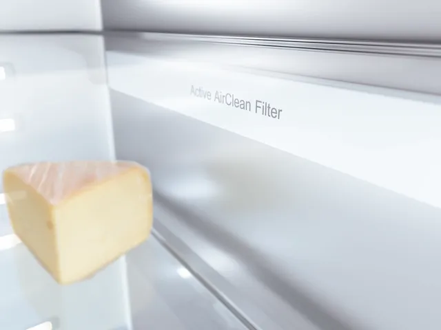 Miele MasterCool™ 16.8 Cu. Ft. Panel Ready Left Hand Built-In Freezerless Refrigerator 3