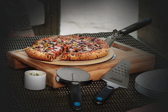 Napoleon Stainless Steel Pizza Lover's - Starter Kit 1
