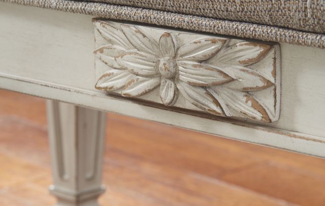Signature Design by Ashley® Realyn Antique White Accent Bench 3