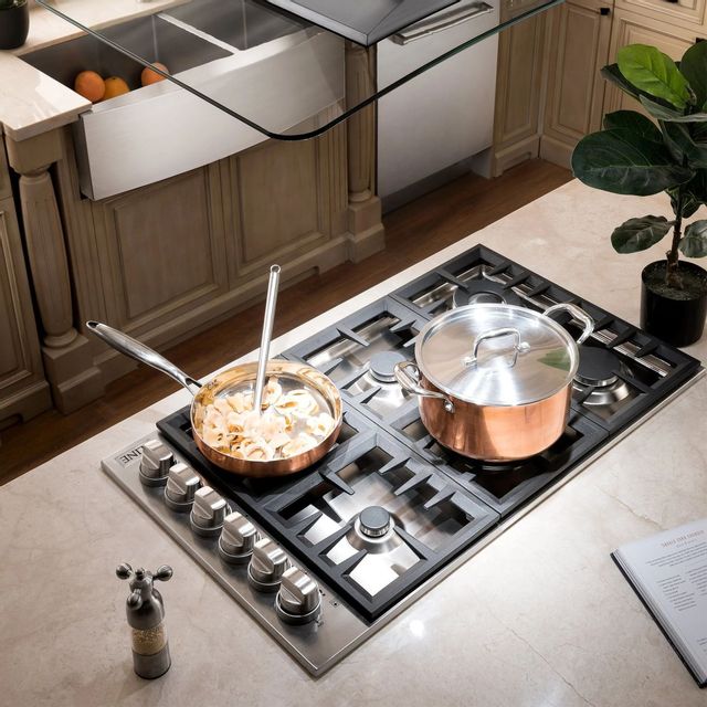 ZLINE 30" Stainless Steel Natural Gas Cooktop  4