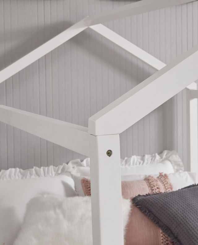 Signature Design by Ashley® Flannibrook White Twin/Twin House Loft Bed-1