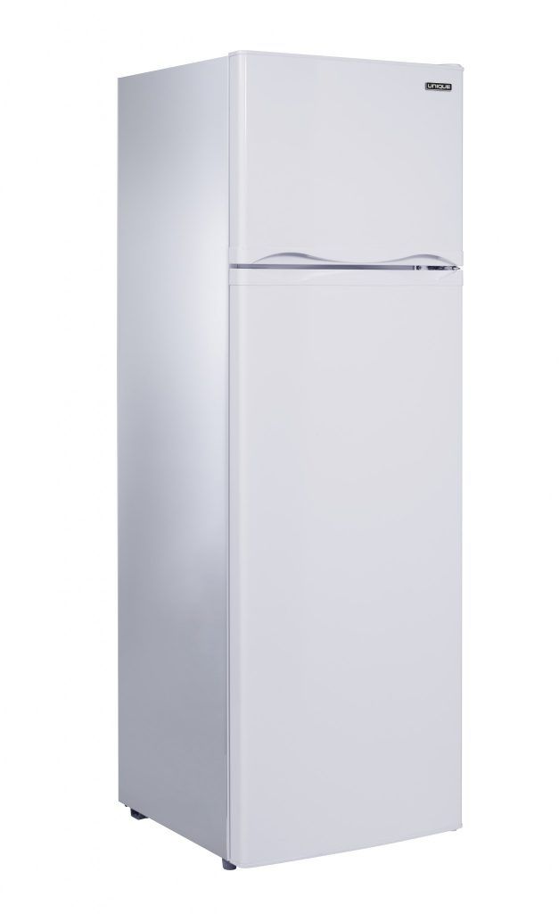 Unique® Appliances 9.0 Cu. Ft. White Counter Depth Freestanding Top Freezer Refrigerator 3