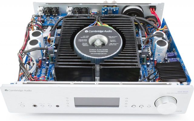 Cambridge Audio 851 Series Integrated Amplifier 2