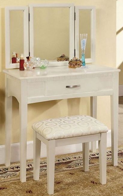 Furniture of America® Potterville White Vanity Set
