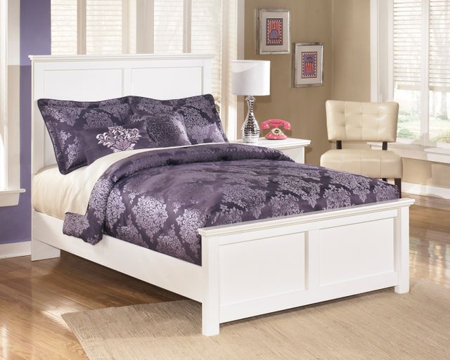 Signature Design by Ashley® Bostwick Shoals White Queen Panel Bed 11