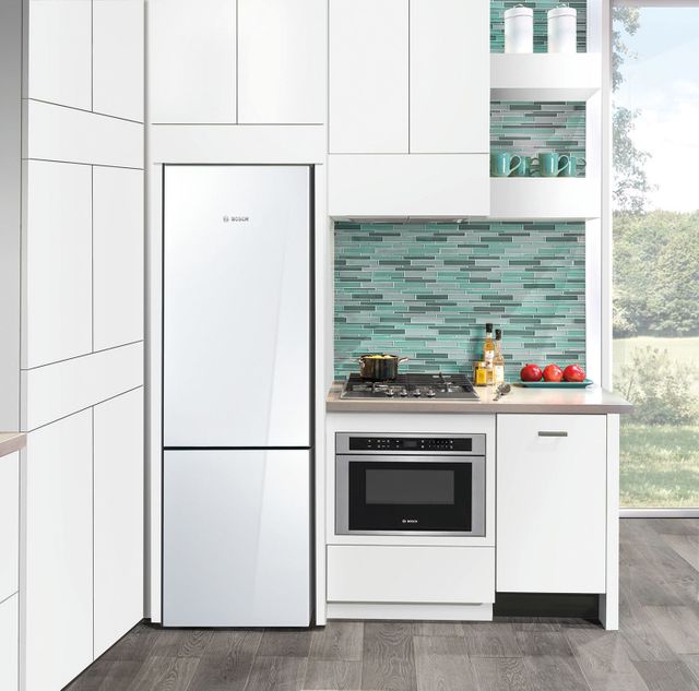 Bosch 800 Series 10.0 Cu. Ft. White Glass Counter Depth Bottom Freezer Refrigerator 6