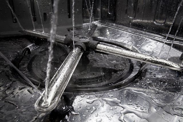 KitchenAid® 24" Stainless Steel Built In Dishwasher 9