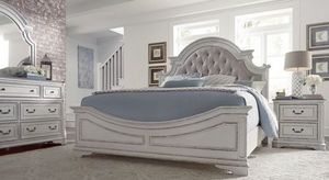 Liberty Magnolia Manor 6-Piece Queen Bedroom Set Queen Upholstered Bed, Dresser, Mirror and Nightstand Collection