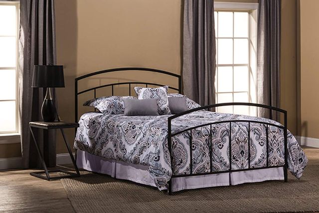 Hillsdale Furniture Julien Textured Black Queen Bed Set 1
