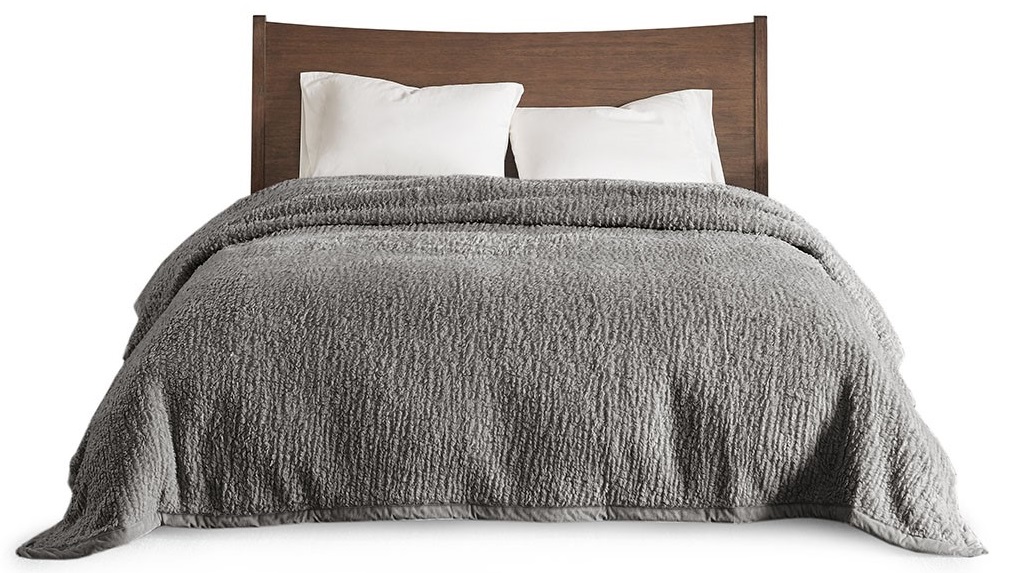 Olliix by Woolrich King Grey Burlington Berber Blanket