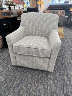 England Furniture Raleigh Swivel Chair in Zillah Cobblestone