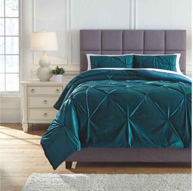 Signature Design by Ashley® Meilyr 3-Piece Spruce King Comforter Set 1
