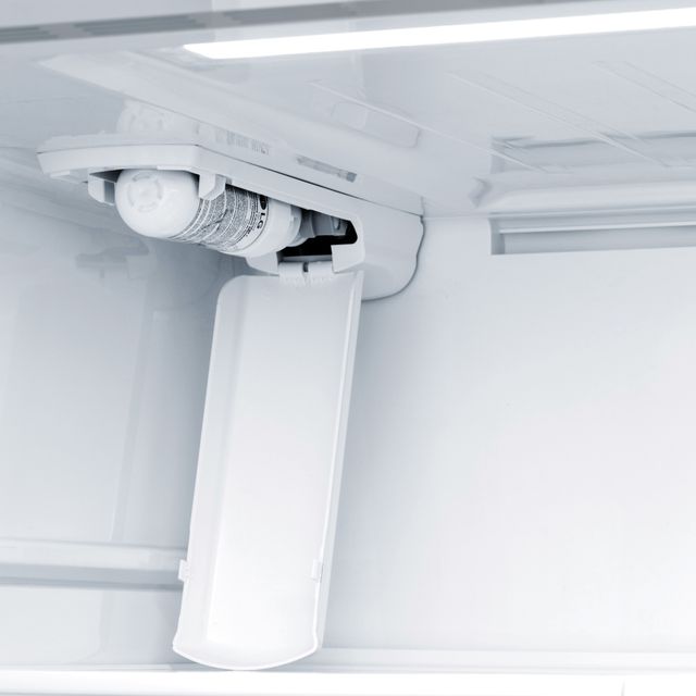Réfrigérateur à portes françaises de 36 po LG® de 27,9 pi³ - Acier inoxydable noir 9