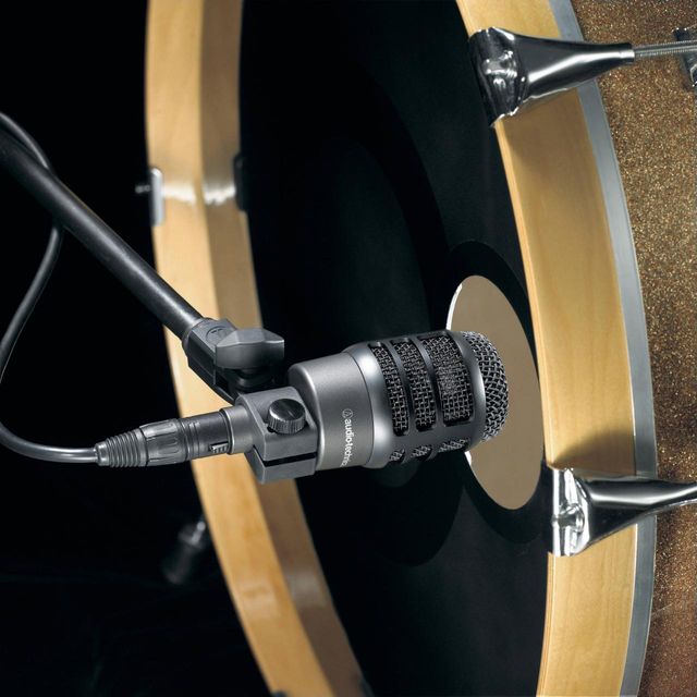 Audio-Technica® ATM250 Hypercardioid Dynamic Instrument Microphone 2