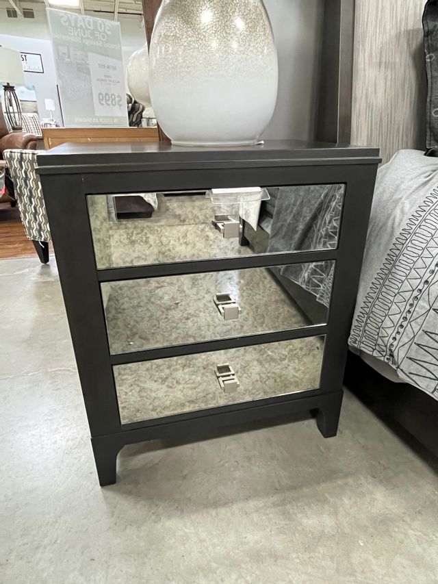 Durham Furniture Front Street Nightstand With Mirror Drawer Fronts 1