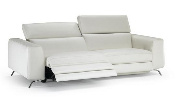 Natuzzi Editions Living Room Sofa With 2 Motions