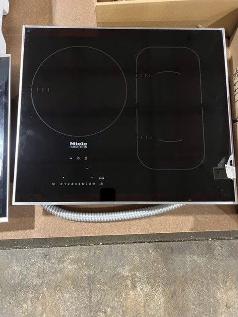 Miele 36 Black Induction Cooktop, Yale Appliance