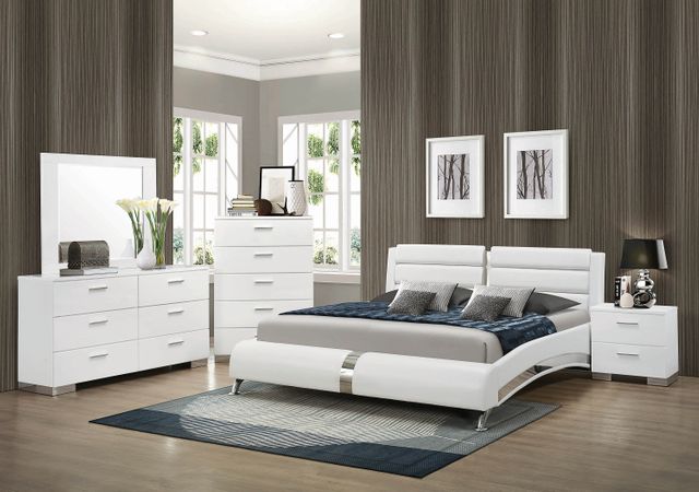 Coaster® Jeremaine White Upholstered Queen Bed 2