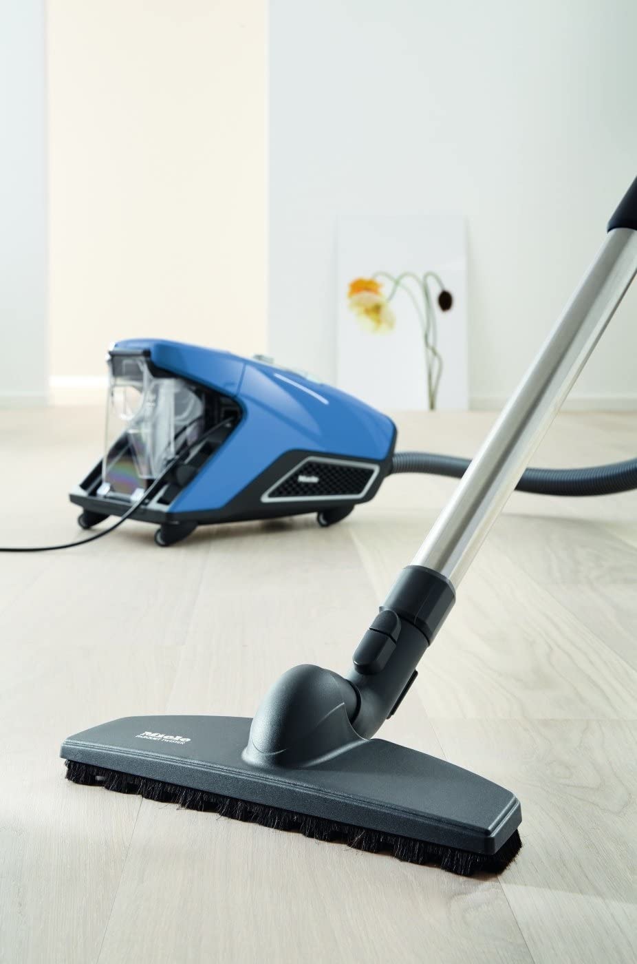 Miele Blizzard CX1 TurboTeam Tech Blue Bagless Canister Vacuum ...