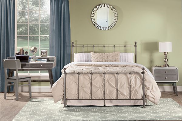 Hillsdale Furniture Molly Black Steel Full Bed 1