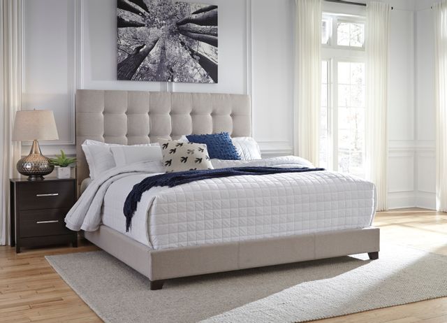 Signature Design by Ashley® Dolante Beige Queen Upholstered Bed 2