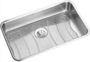 Elkay® Lustertone Classic Lustrous Satin 30-1/2" x 18-1/2" x 7-1/2" Stainless Steel Sink Kit