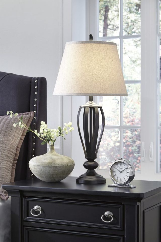 Signature Design by Ashley® Mildred Bronze Table Lamp 4