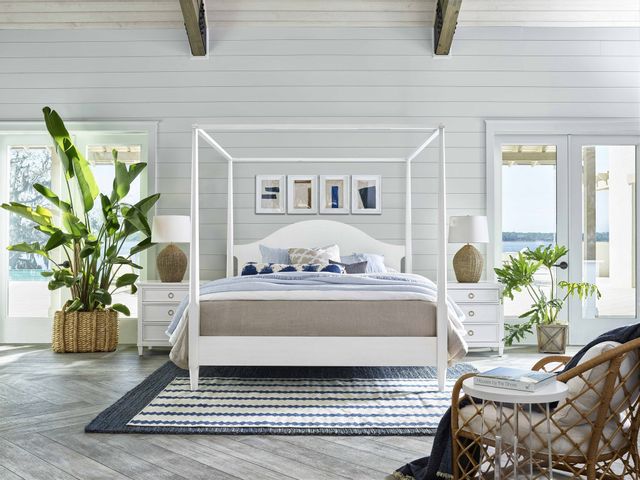 Universal Explore Home™Getawy Coastal Living Home Boca Grande Key Sand Dollar King Canopy Bed-2