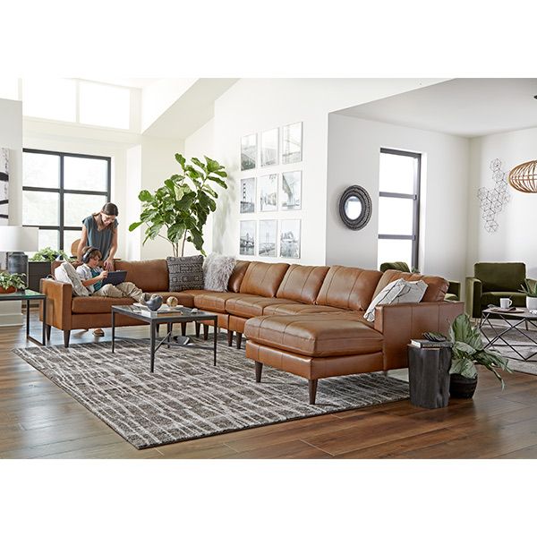 Best™ Home Furnishings Trafton Leather Sectional 2
