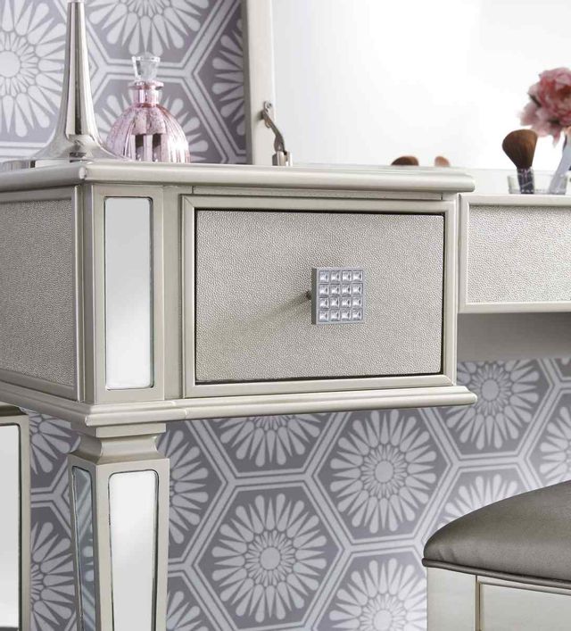 Signature Design by Ashley® Lonnix Silver Vanity and Stool 5