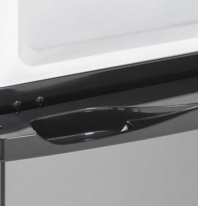 GE® 9.9 Cu. Ft. Stainless Steel Top Freezer Refrigerator 26
